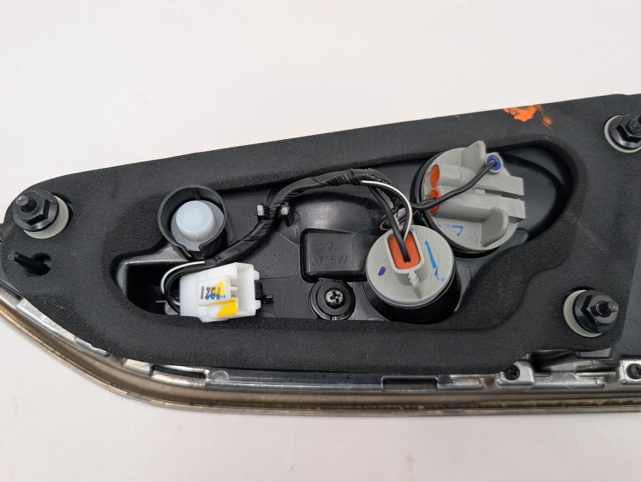 2018 HYUNDAI SONATA 2.4L 4cyl Gasoline VVT Left TAIL LAMP - 371832 — photo 8
