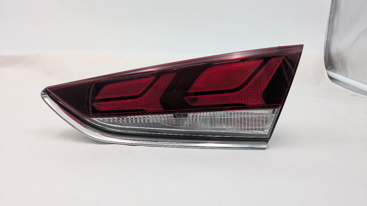 2018 HYUNDAI SONATA 2.4L 4cyl Gasoline VVT Right TAIL LAMP - 371833 — photo 1