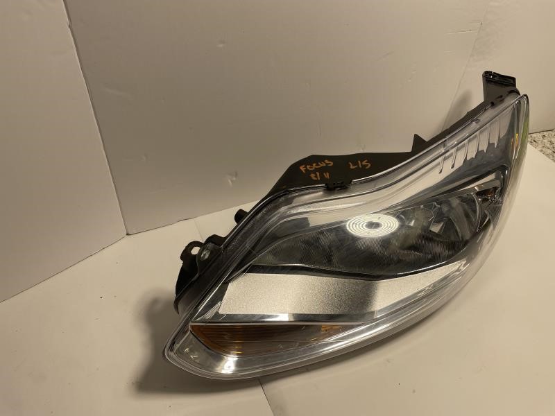 2012 FORD FOCUS Left HEADLAMP ASSEMBLY - 372 — photo 3