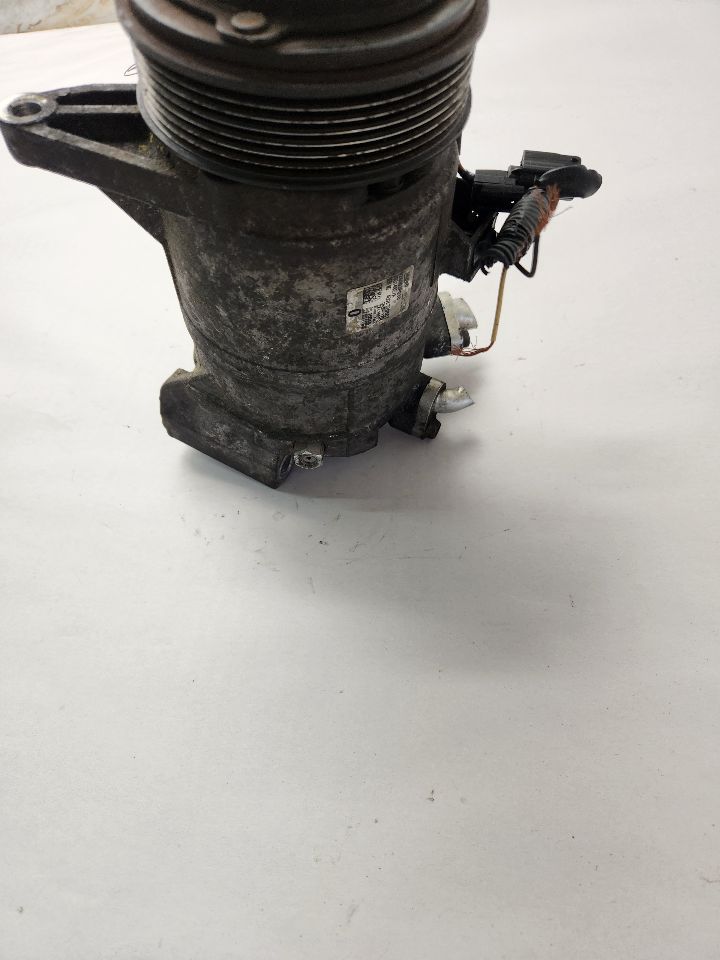 2010 NISSAN MURANO 6cyl Gasoline 3.5 AC COMPRESSOR - 372001 — photo 5