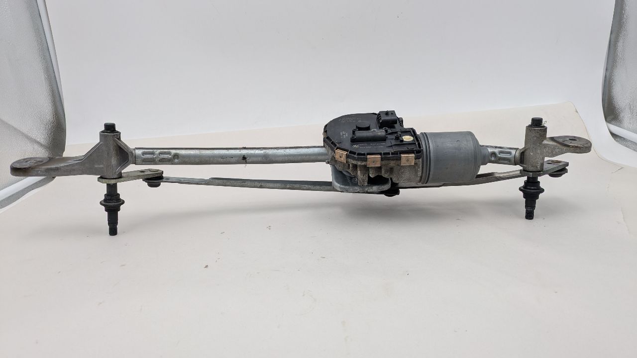 2013 BMW 650i 8cyl Gasoline Turbo 4.4 WIPER TRANSMISSION - 372443 — photo 3