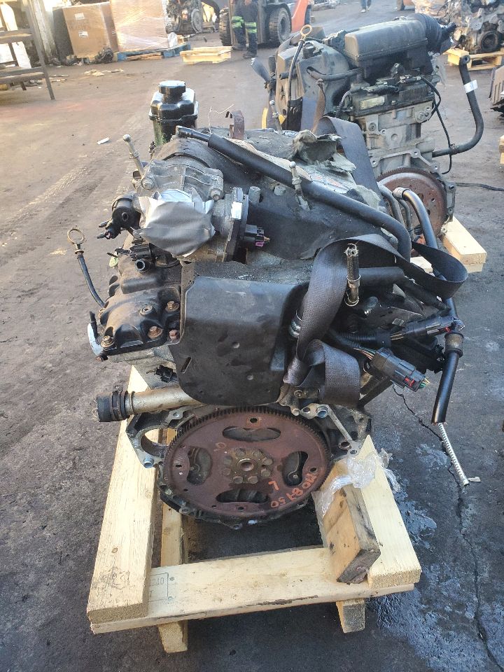 2011 CHEVROLET TRAVERSE 6cyl Gasoline 3.6 ENGINE ASSEMBLY - 372537 — photo 4