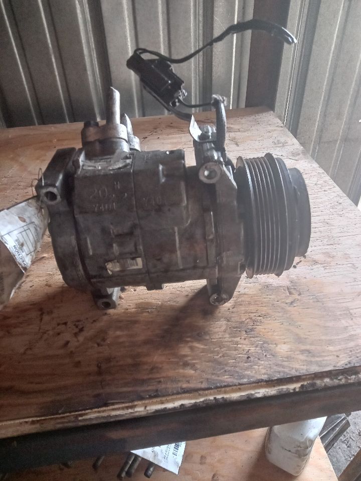 2011 CHEVROLET TRAVERSE 6cyl Gasoline 3.6 AC COMPRESSOR - 372542