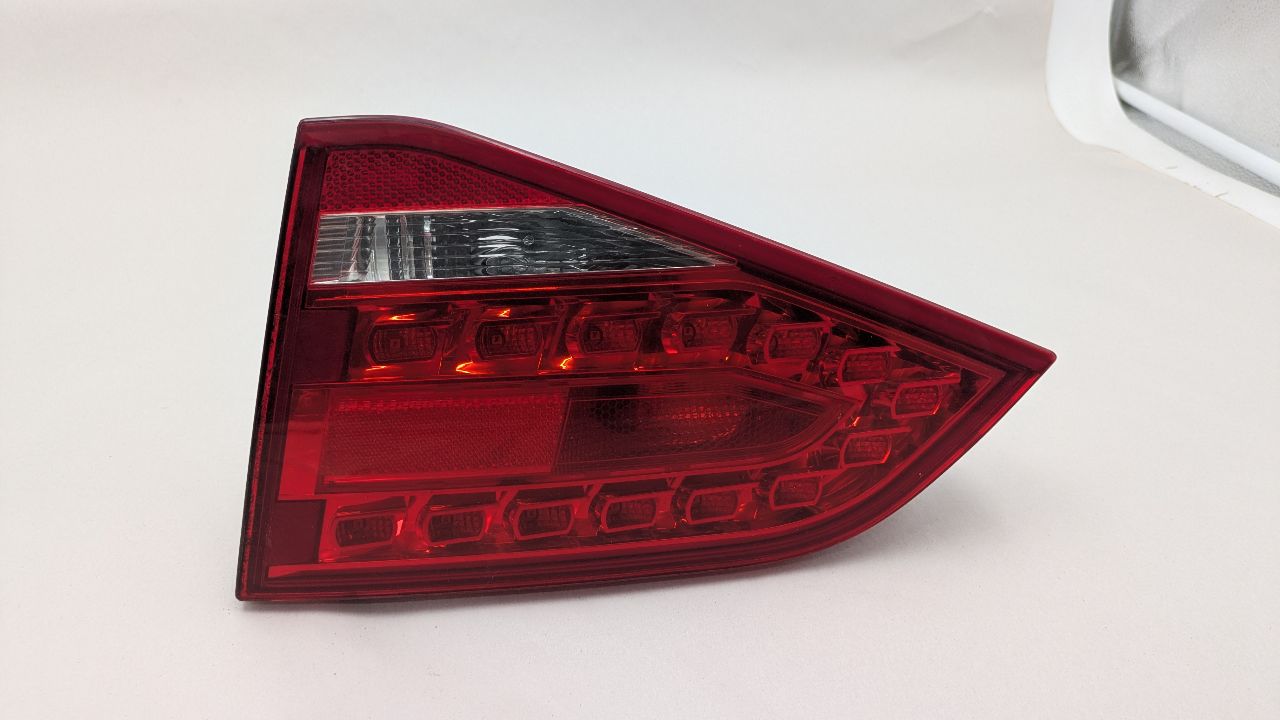 2010 AUDI A4 4cyl Gasoline Turbo 2.0 Right TAIL LAMP - 372718