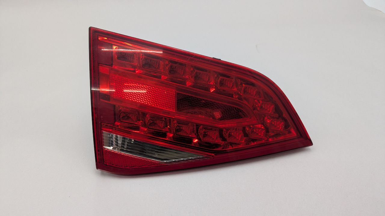 2010 AUDI A4 4cyl Gasoline Turbo 2.0 Left TAIL LAMP - 372719