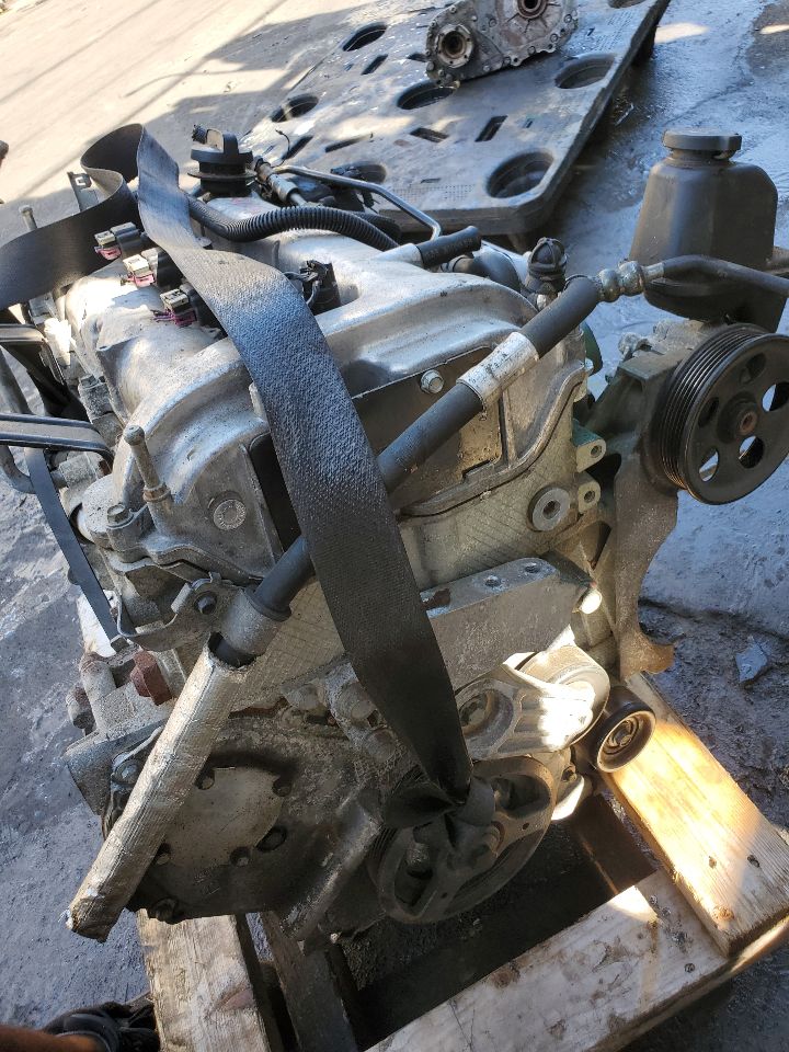2014 CHEVROLET CAPTIVA SPORT 4cyl Gasoline 2.4 ENGINE ASSEMBLY - 373397 — photo 4