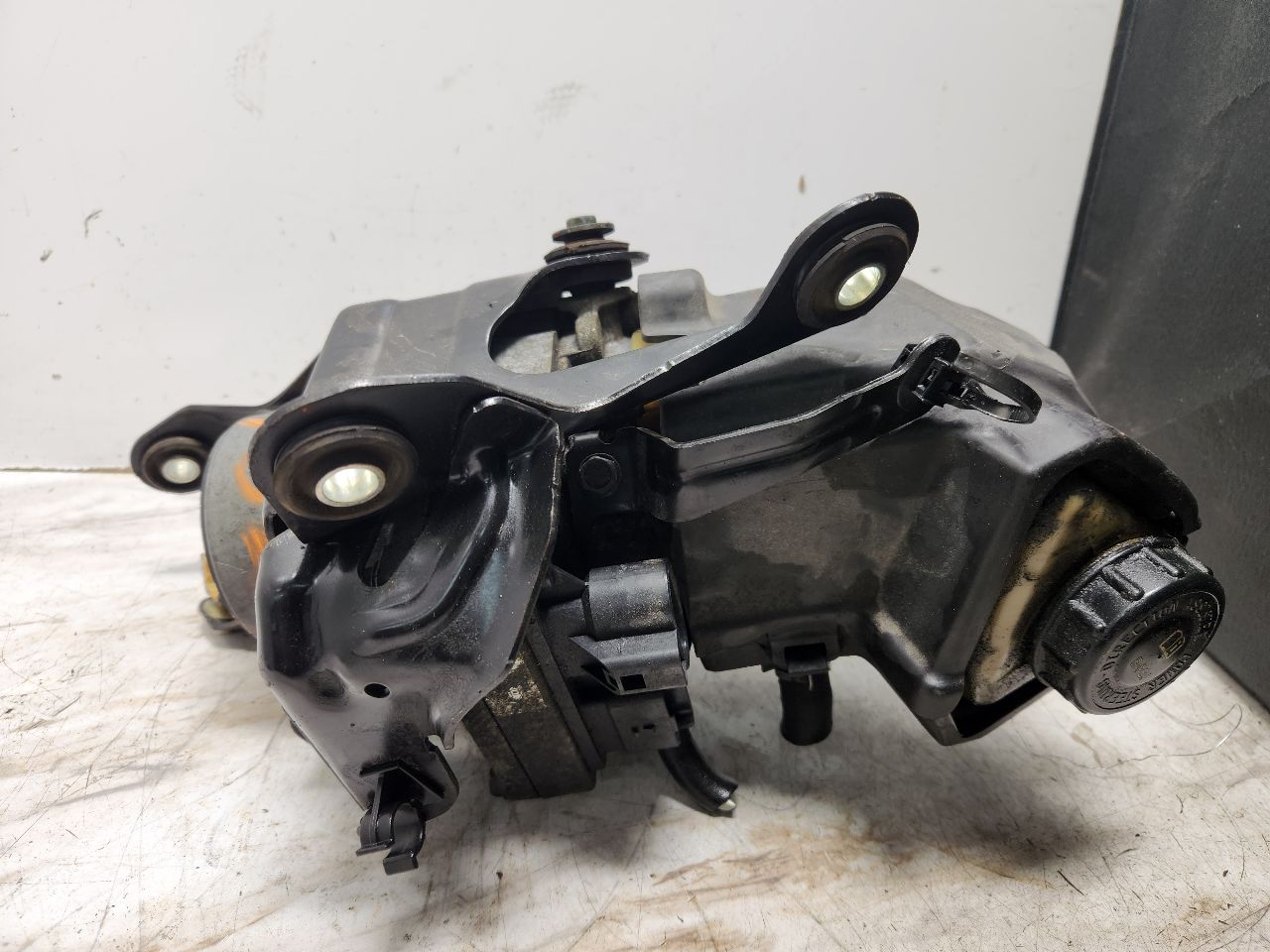 2016 NISSAN ALTIMA 4cyl Gasoline 2.5 DOHC Anti-lock Brake Pts - 373563