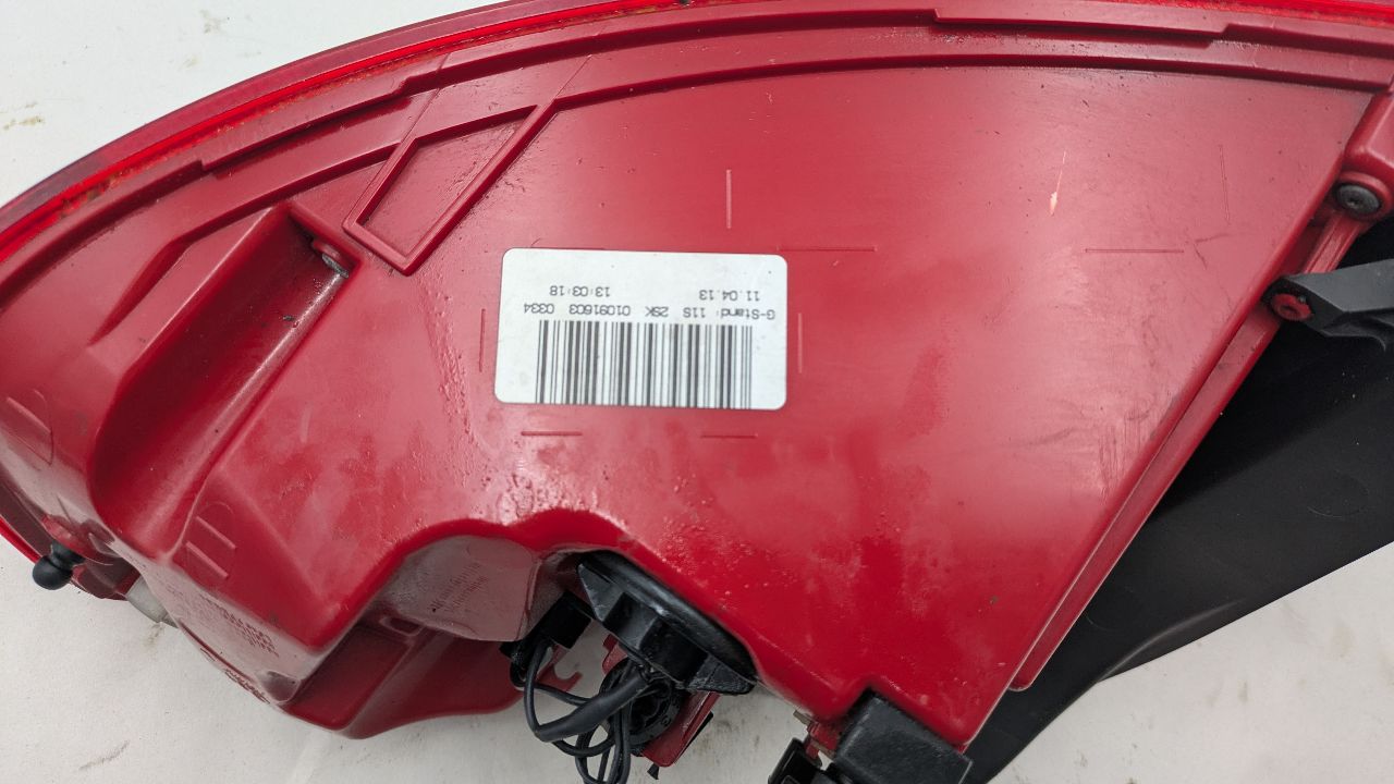 2013 AUDI A4 4cyl Gasoline Turbo 2.0 Left TAIL LAMP - 373571 — photo 5