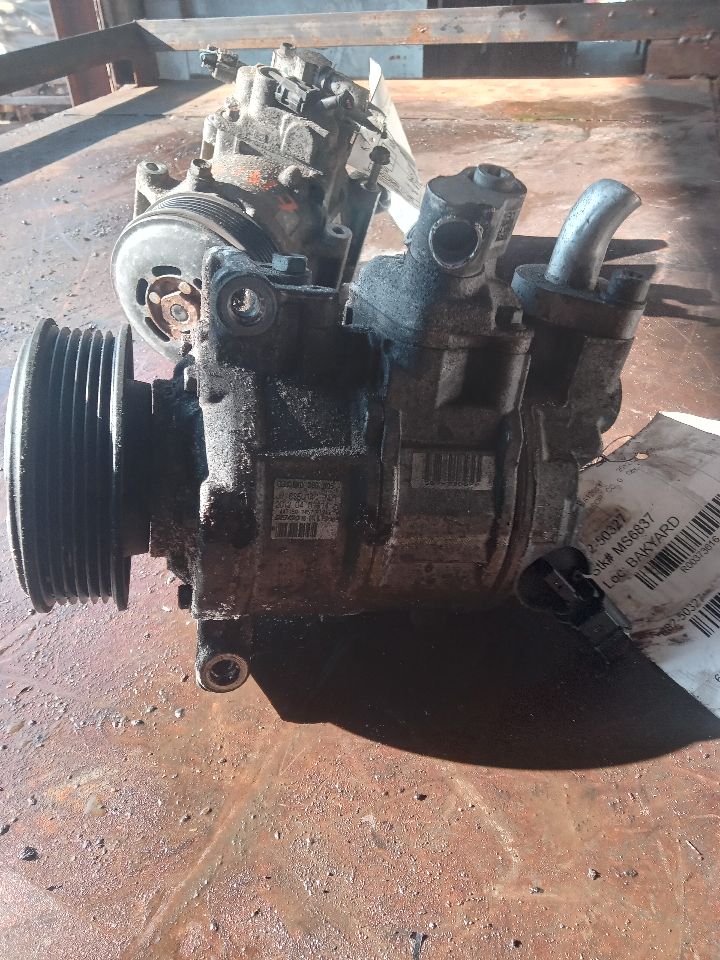 2012 AUDI Q5 4cyl Gasoline Turbo 2.0 AC COMPRESSOR - 373616 — photo 1