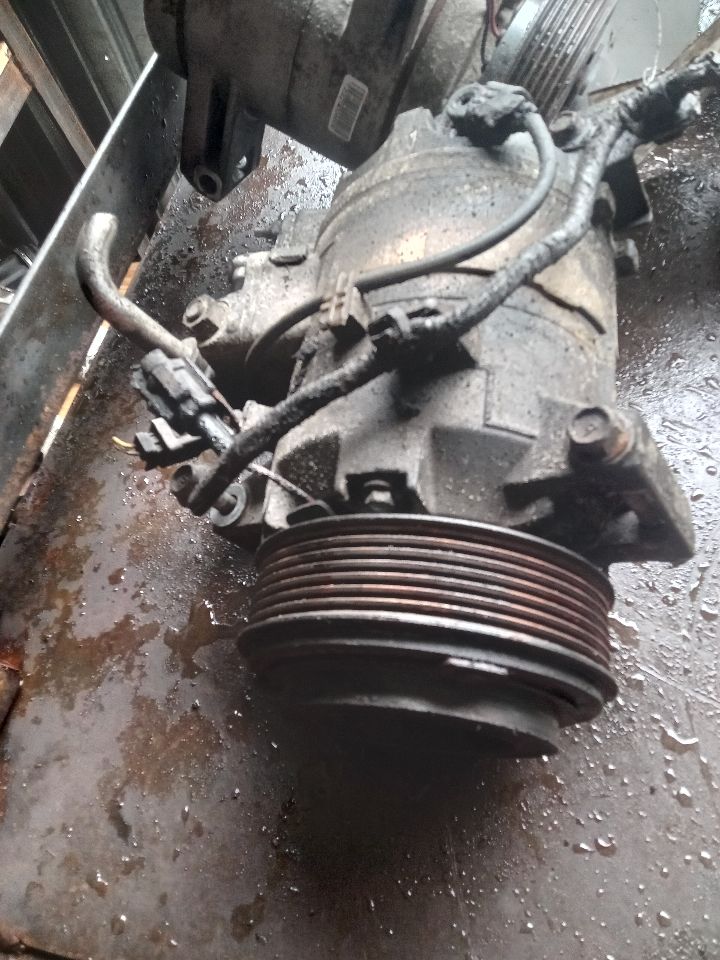 2012 INFINITI EX35 6cyl Gasoline 3.5 AC COMPRESSOR - 373672 — photo 2