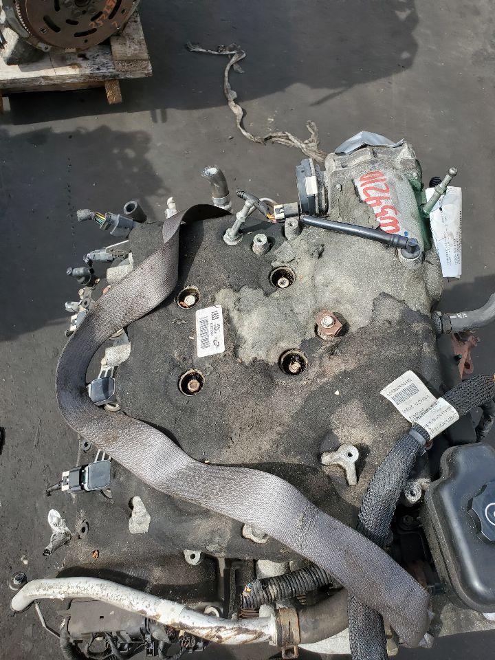 2010 CHEVROLET TRAVERSE 6cyl Gasoline 3.6 ENGINE ASSEMBLY - 374413 — photo 4