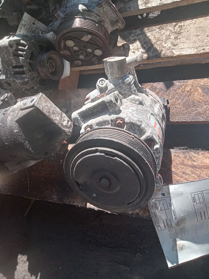 2013 VOLKSWAGEN CC AC COMPRESSOR - 374428 — photo 2