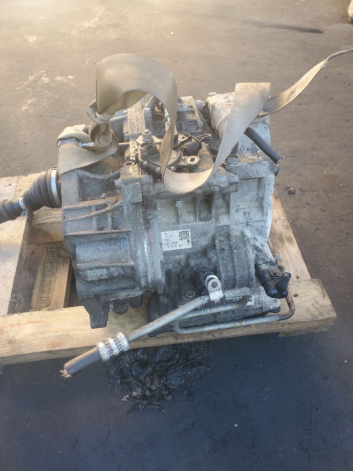 2014 VOLKSWAGEN JETTA 4cyl Gasoline 2.0 Transmiss,Transaxle - 374500