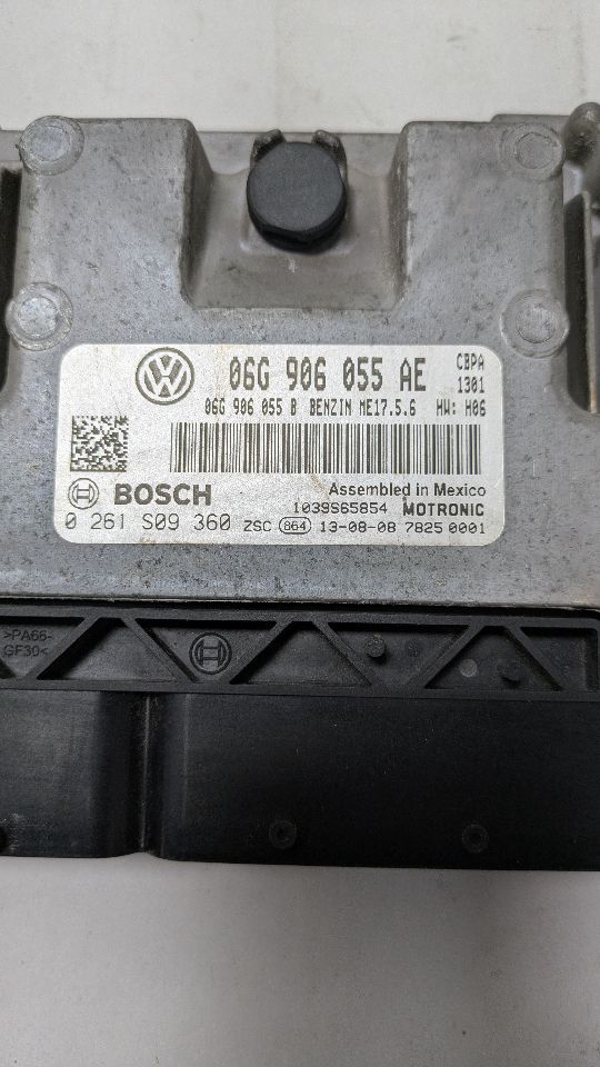 2014 VOLKSWAGEN JETTA 4cyl Gasoline 2.0 Eng/Motor Cont Mod - 374507 — photo 3