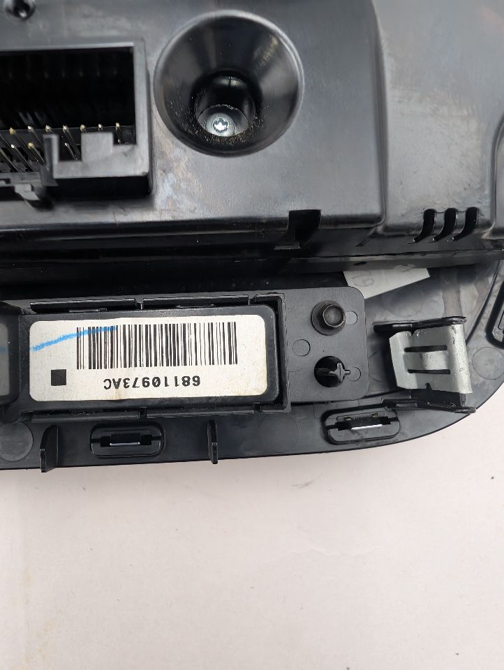 2015 CHRYSLER TOWN & COUNTRY TEMP CONTROL - 374803 — photo 8