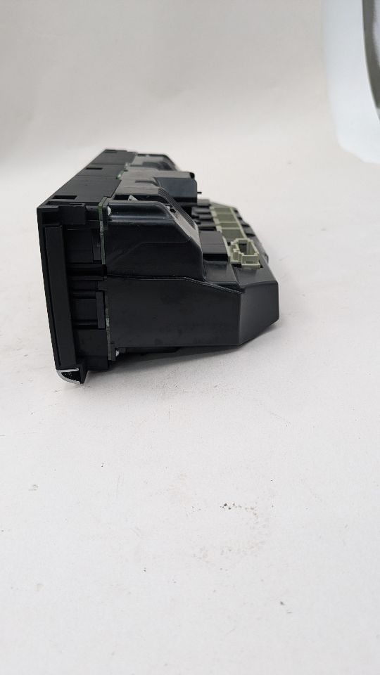 2010 AUDI A6 6cyl Supercharged 3.0 TEMP CONTROL - 374843 — photo 2