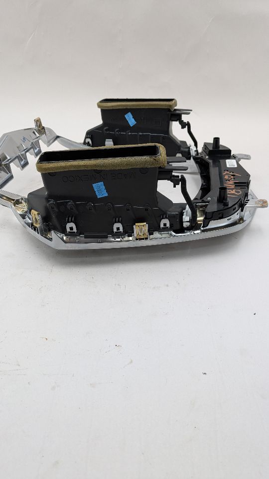 2015 CADILLAC SRX Dash Bezel - 374881 — photo 6