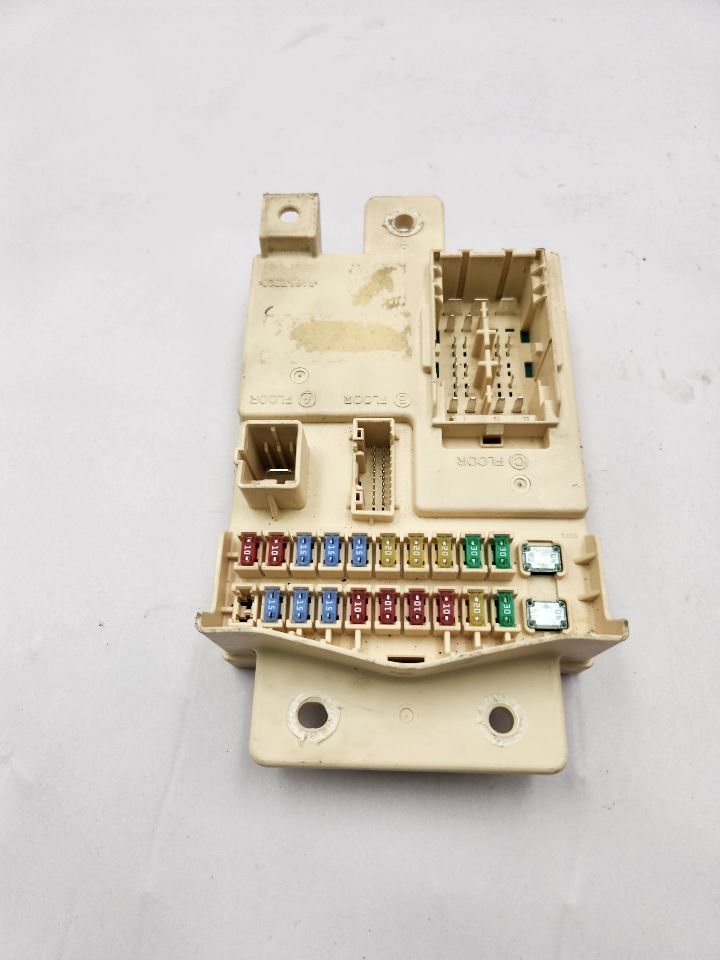 2015 KIA K900 8cyl Gasoline 5.0 Fuse Box, Engine - 374913