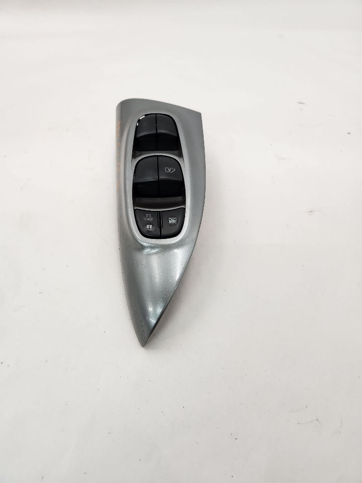 2013 NISSAN JUKE 4cyl Gasoline Turbo 1.6 Left Front Door Switch - 375085