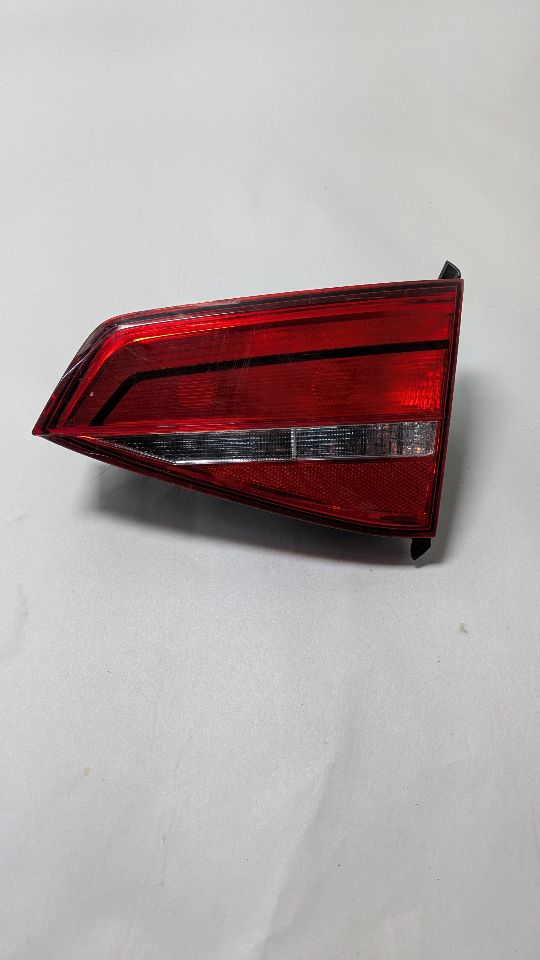 2015 VOLKSWAGEN JETTA 4cyl Gasoline 2.0 Right TAIL LAMP - 375145