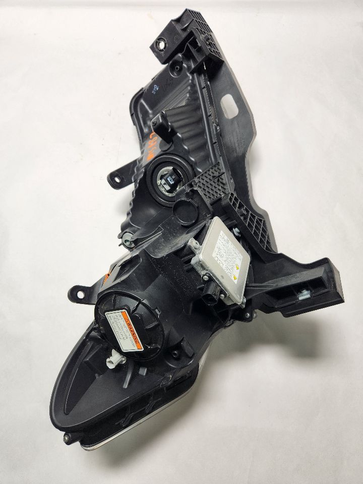 2014 ACURA TL 3.5L 6cyl Gasoline VVT Left HEADLAMP ASSEMBLY - 375306 — photo 2
