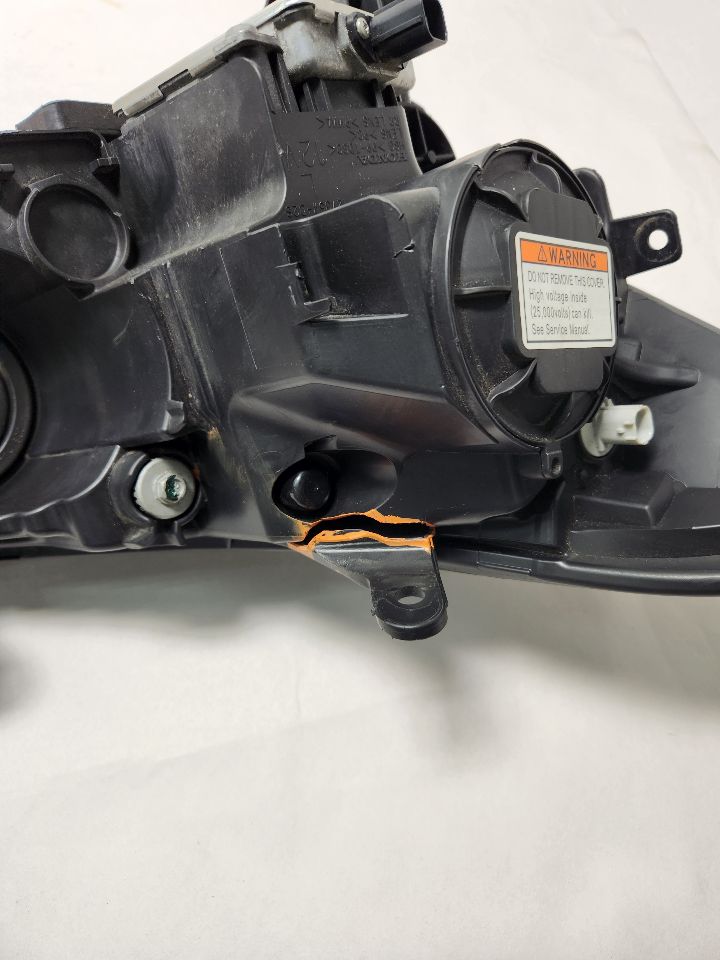 2014 ACURA TL 3.5L 6cyl Gasoline VVT Left HEADLAMP ASSEMBLY - 375306 — photo 5