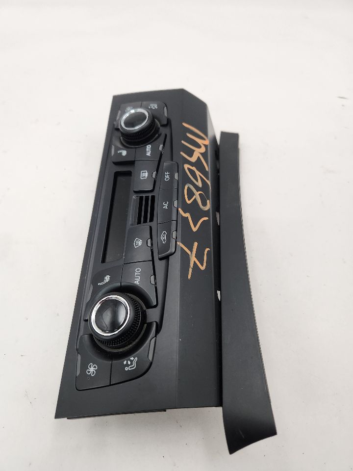 2012 AUDI Q5 4cyl Gasoline Turbo 2.0 TEMP CONTROL - 375332 — photo 2