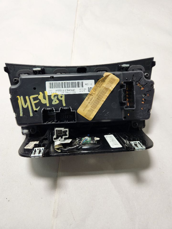 2012 CHRYSLER 200 4cyl Gasoline 2.4 TEMP CONTROL - 375613 — photo 7