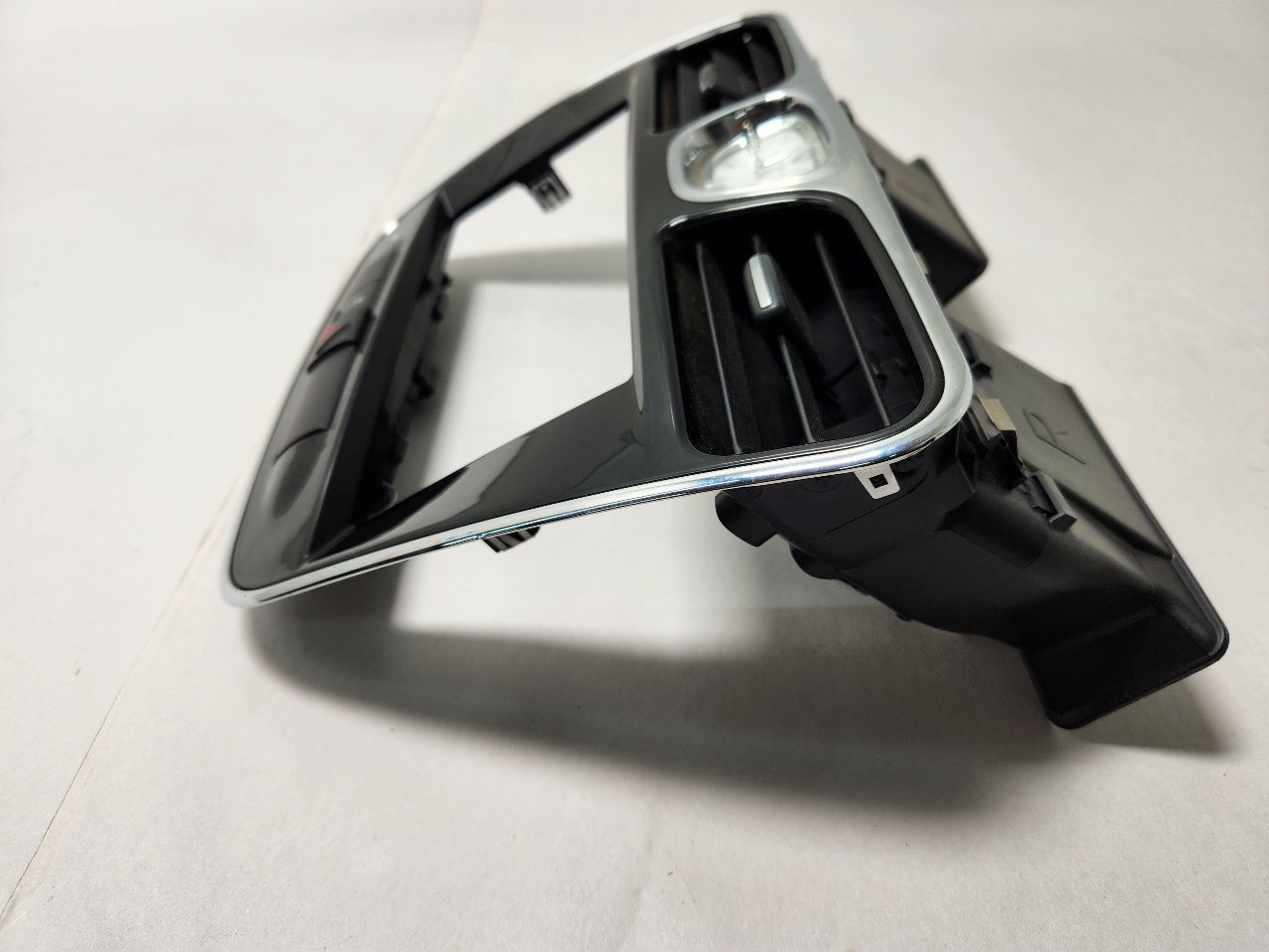 2012 CHRYSLER 200 4cyl Gasoline 2.4 Dash Bezel - 375798 — photo 2