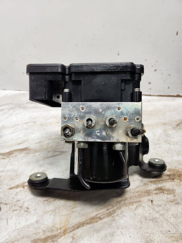 2011 CADILLAC SRX Anti-lock Brake Pts - 376060 — photo 7