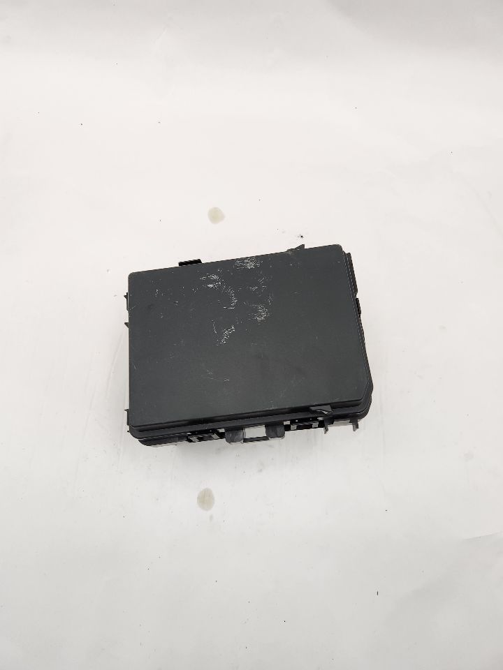 2021 NISSAN ROGUE 2.5L 4cyl Gasoline VVT Fuse Box, Engine - 376100