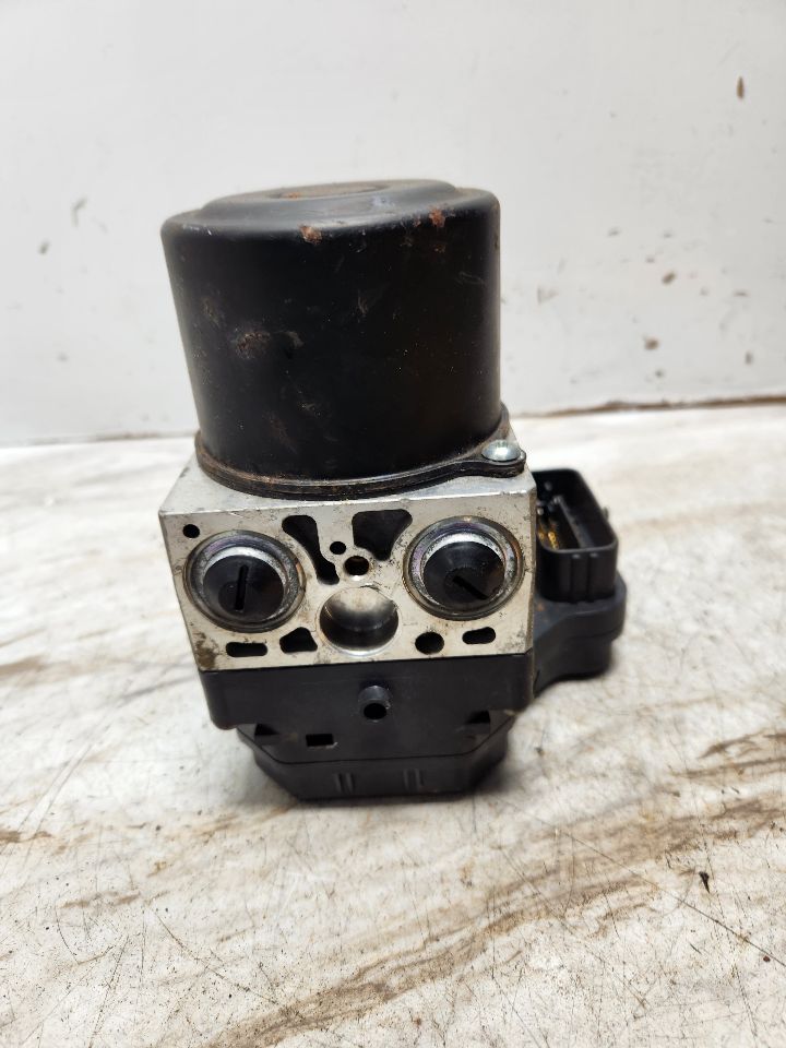 2012 TOYOTA AVALON 6cyl Gasoline 3.5 Anti-lock Brake Pts - 376205