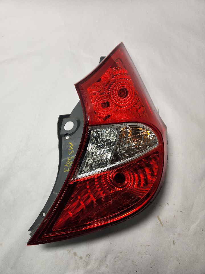 2013 HYUNDAI ACCENT 4cyl Gasoline 1.6 DOHC Right TAIL LAMP - 376372