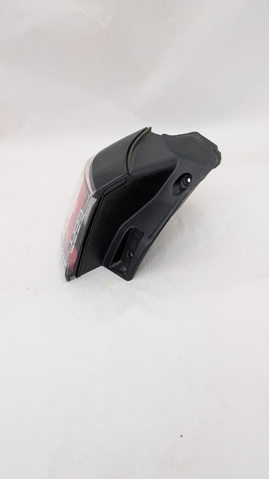 2019 JEEP CHEROKEE 3.2L 6cyl VVT Left TAIL LAMP - 376510 — photo 2
