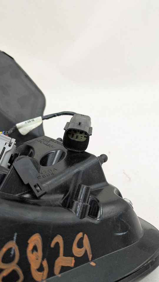 2019 JEEP CHEROKEE 3.2L 6cyl VVT Left TAIL LAMP - 376510 — photo 6