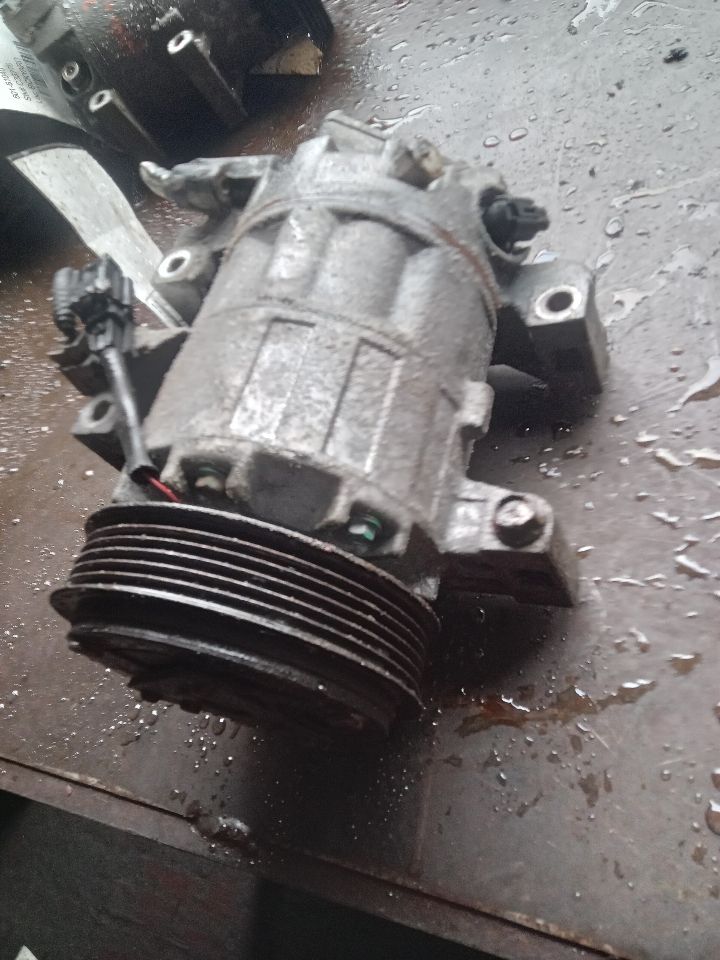 2013 NISSAN ALTIMA 4cyl Gasoline 2.5 DOHC AC COMPRESSOR - 376614 — photo 2