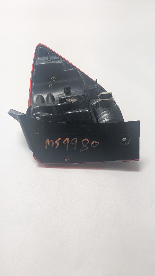 2015 DODGE JOURNEY 6cyl Gasoline 3.6 Left TAIL LAMP - 376882 — photo 4