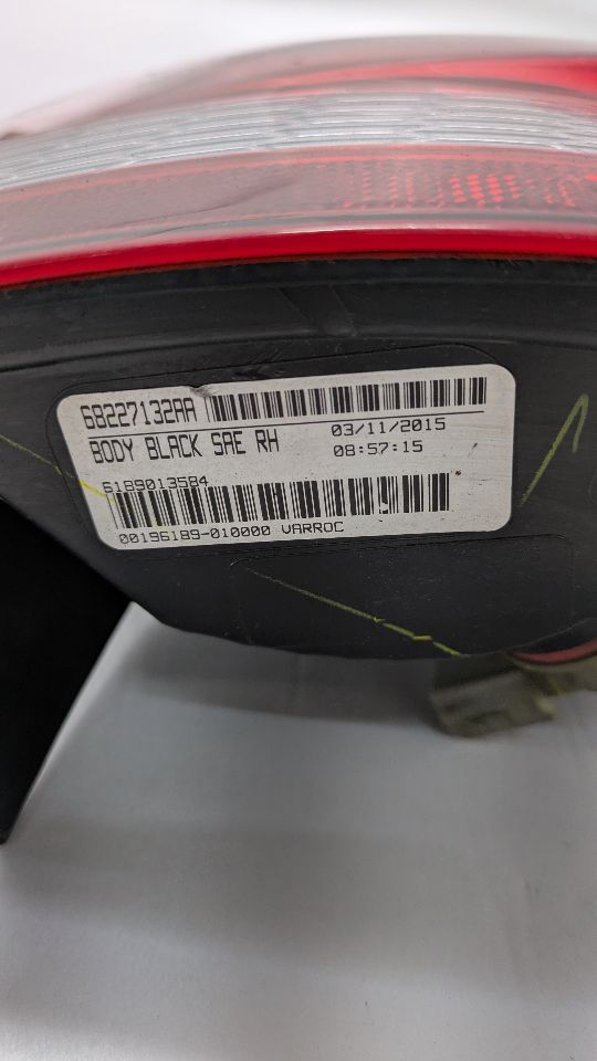 2015 DODGE JOURNEY 6cyl Gasoline 3.6 Right TAIL LAMP - 376884 — photo 5