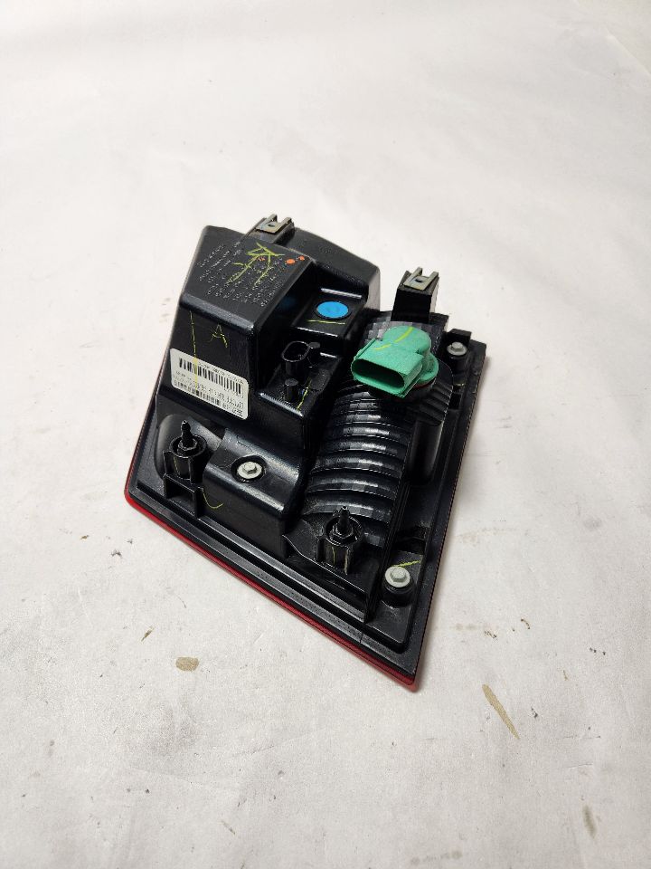 2015 DODGE JOURNEY 6cyl Gasoline 3.6 Left TAIL LAMP - 376885 — photo 3