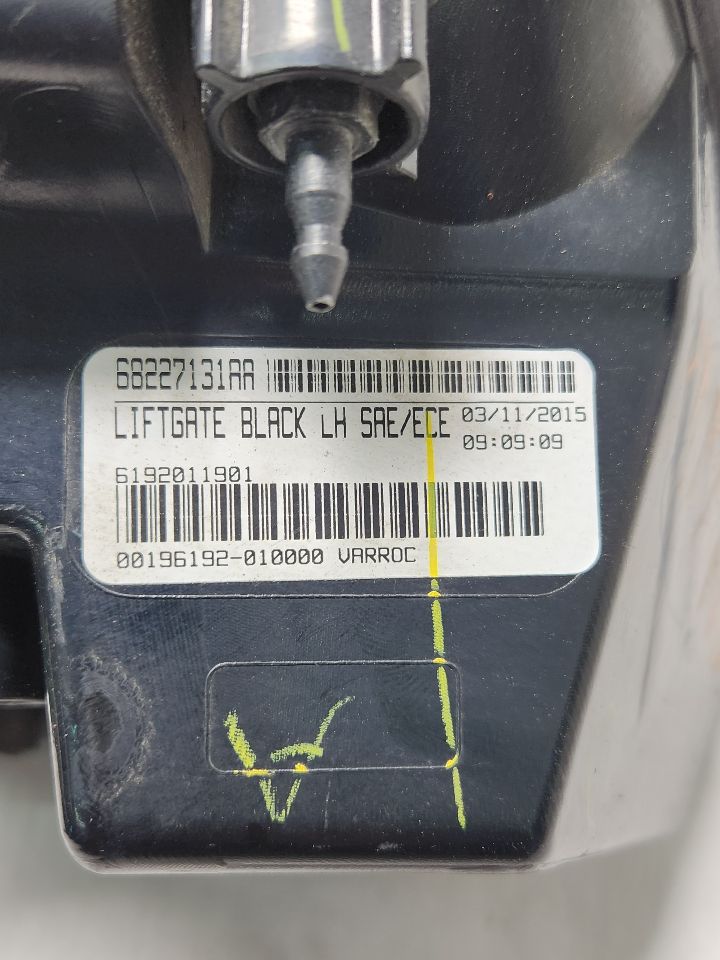 2015 DODGE JOURNEY 6cyl Gasoline 3.6 Left TAIL LAMP - 376885 — photo 5