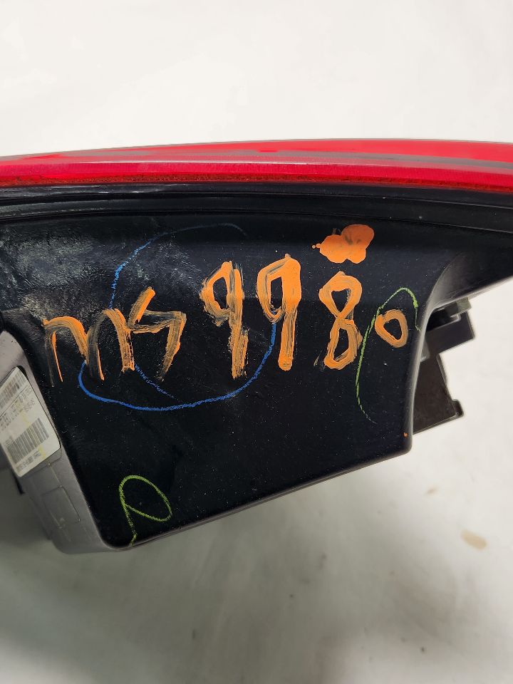 2015 DODGE JOURNEY 6cyl Gasoline 3.6 Left TAIL LAMP - 376885 — photo 6