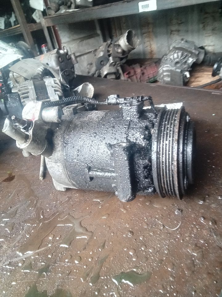 2017 CHEVROLET EQUINOX 4cyl Gasoline 2.4 AC COMPRESSOR - 376901 — photo 1