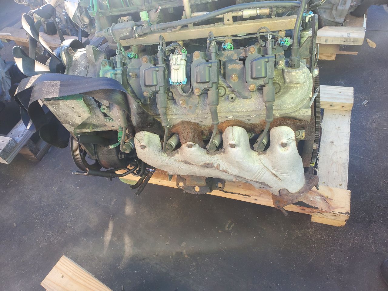2011 CHEVROLET EXPRESS 2500 VAN 4.8L 8cyl Gasoline ENGINE ASSEMBLY - 376957 — photo 3