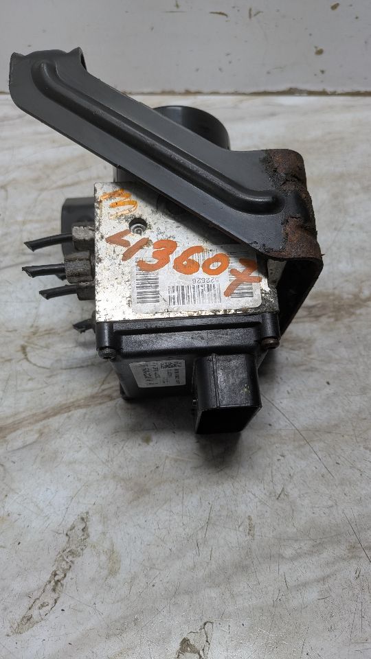 2006 FORD F350SD PICKUP 8cyl Diesel Turbo 6.0 Anti-lock Brake Pts - 377291