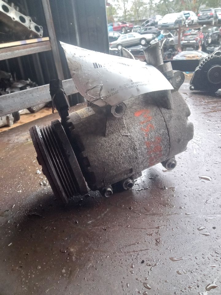 2012 FORD FOCUS 4cyl Gasoline 2.0 PZEV AC COMPRESSOR - 377321 — photo 2