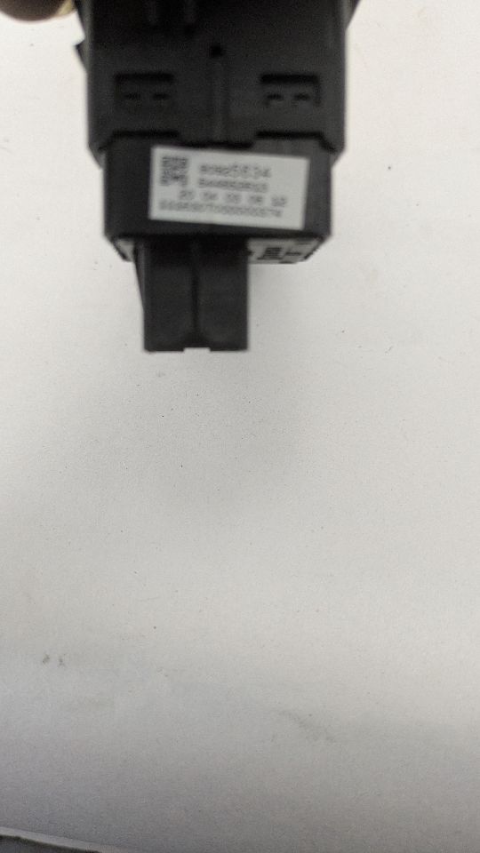 2017 BUICK LACROSSE Left Front Door Switch - 377338 — photo 2