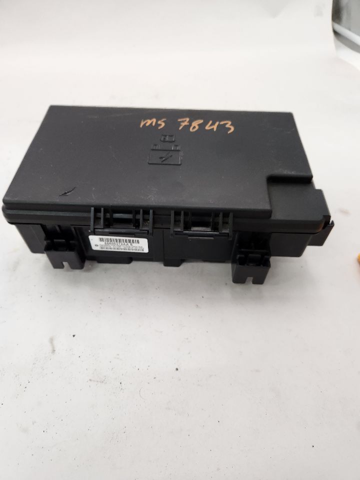 2022 DODGE DURANGO 3.6L 6cyl VVT Fuse Box, Engine - 377350 — photo 3