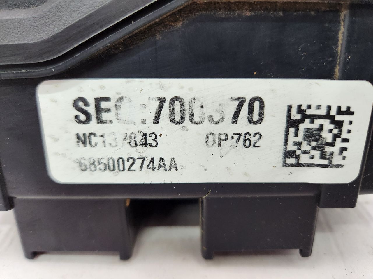 2022 DODGE DURANGO 3.6L 6cyl VVT Fuse Box, Engine - 377350 — photo 6