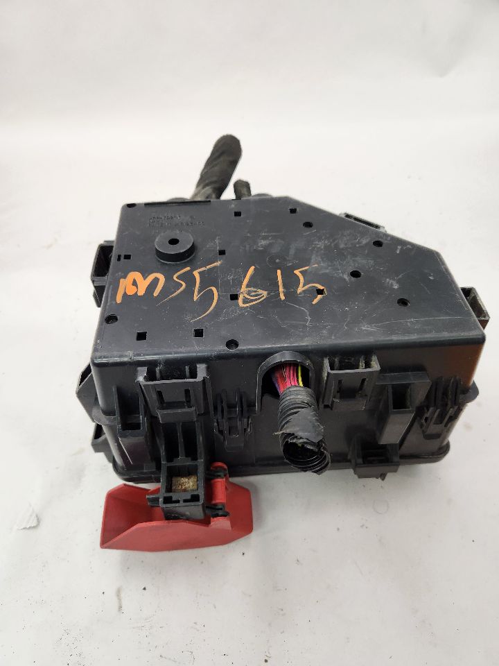 2012 BUICK ENCLAVE 6cyl Gasoline 3.6 Fuse Box, Engine - 377352
