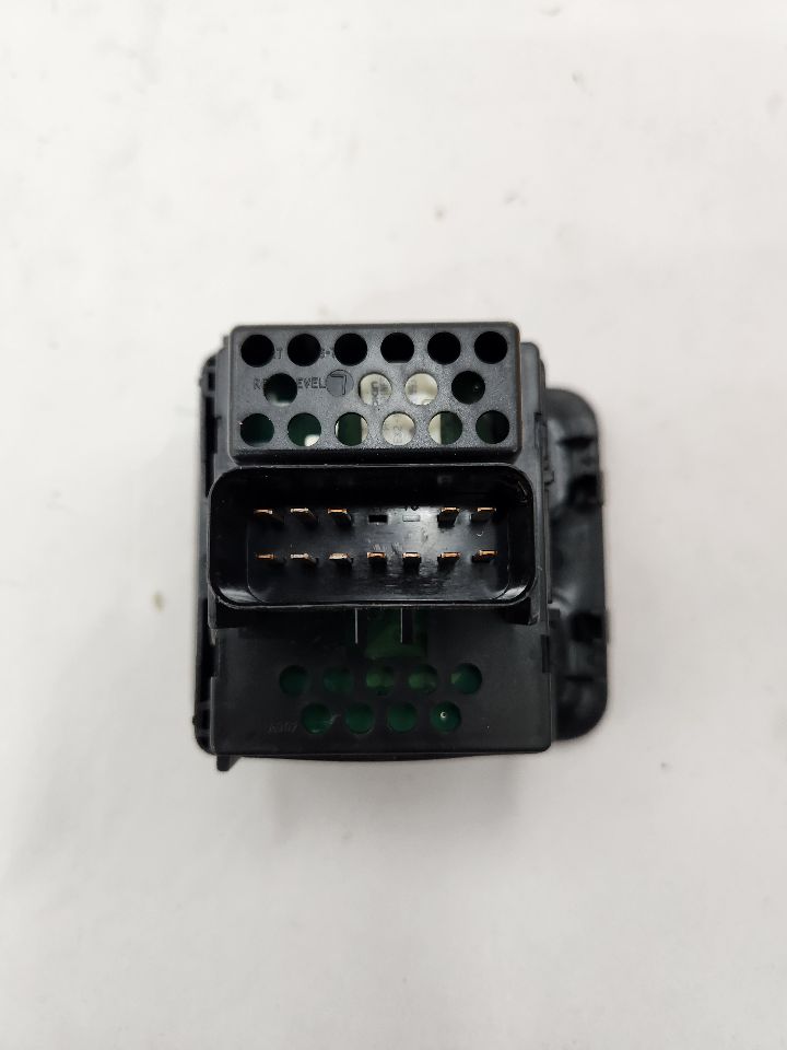 2018 JEEP WRANGLER 3.6L 6cyl Left Front Door Switch - 377355 — photo 5
